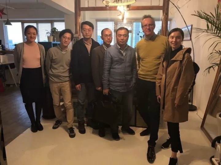 歸派國際村團(tuán)隊(duì)與賀福