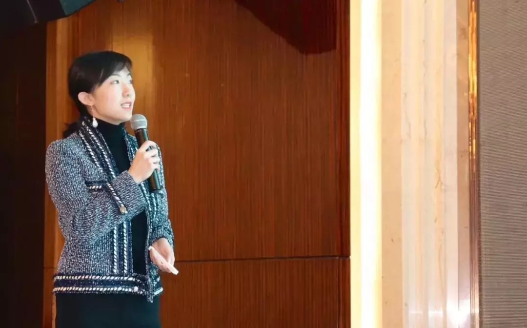 1543216567278469.jpg 640.webp (8).jpg